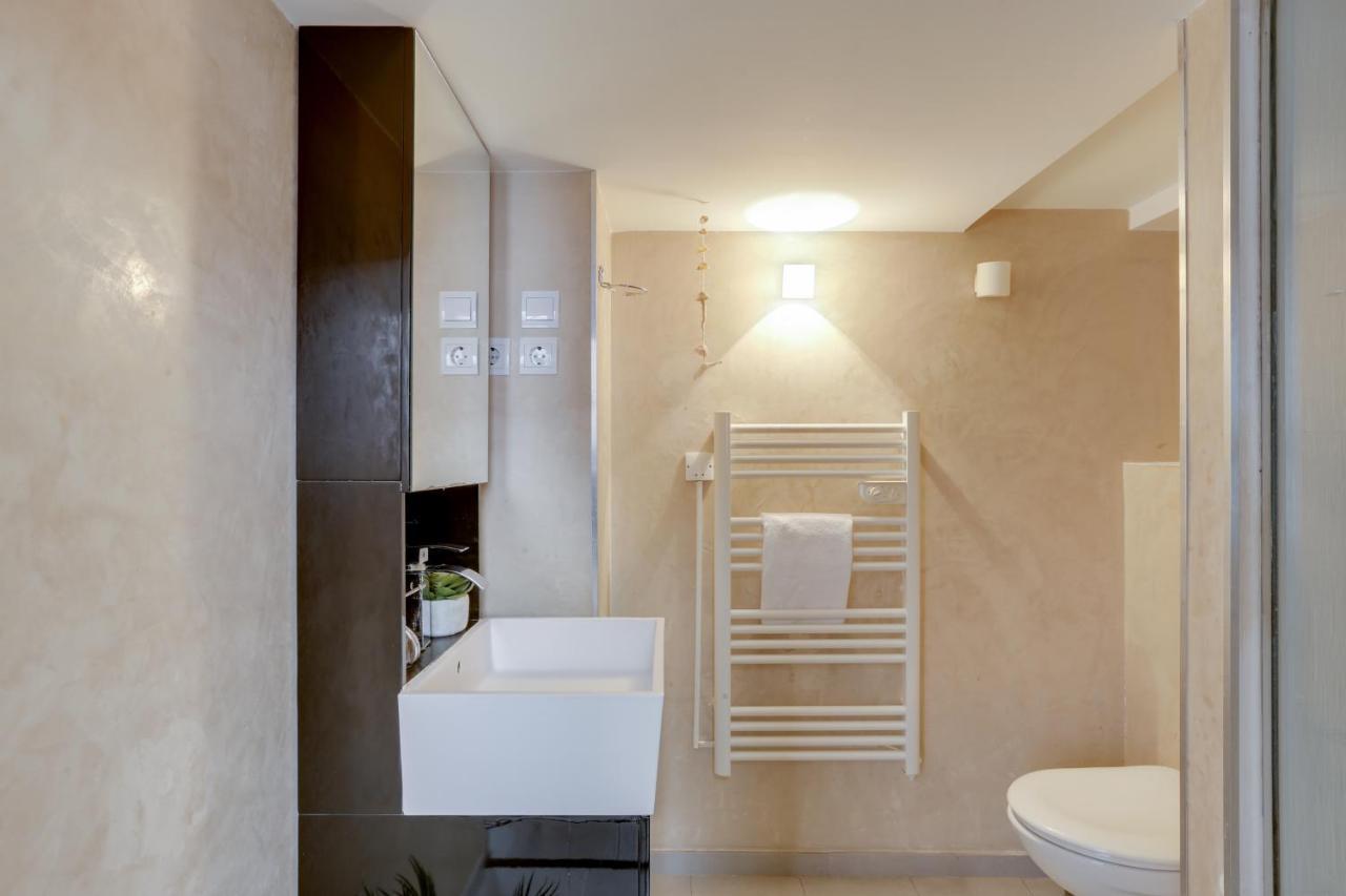 Spacious, Bright And Beautifully Decorated Flat In Heart Of Marais Short Walk To Picaso Museum Paris Bagian luar foto